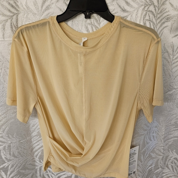 NWT Lululemon Reversible Mesh tee - Picture 2 of 6